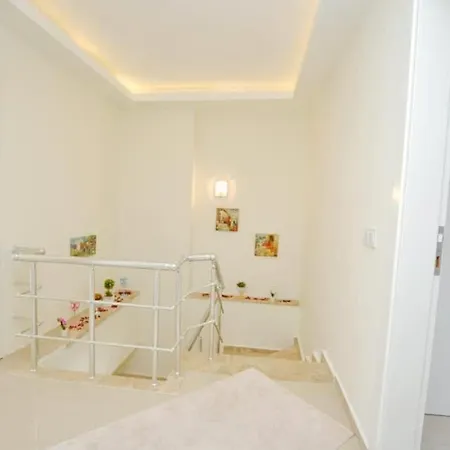 Cuitar Lux Apartment Alanya
